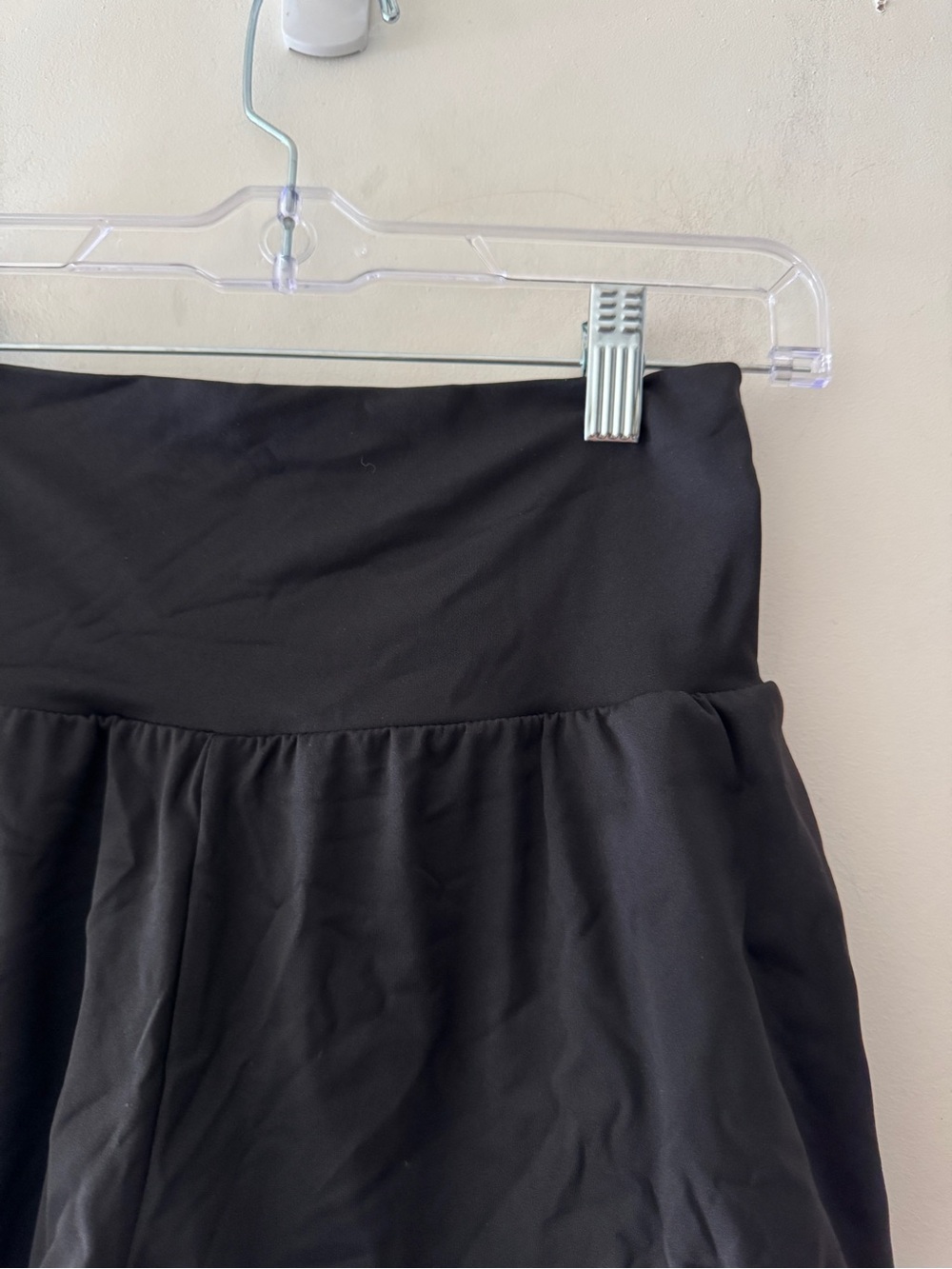 Halara Black Athletic Shorts Double Layer 2 in 1 - Picture 2 of 6